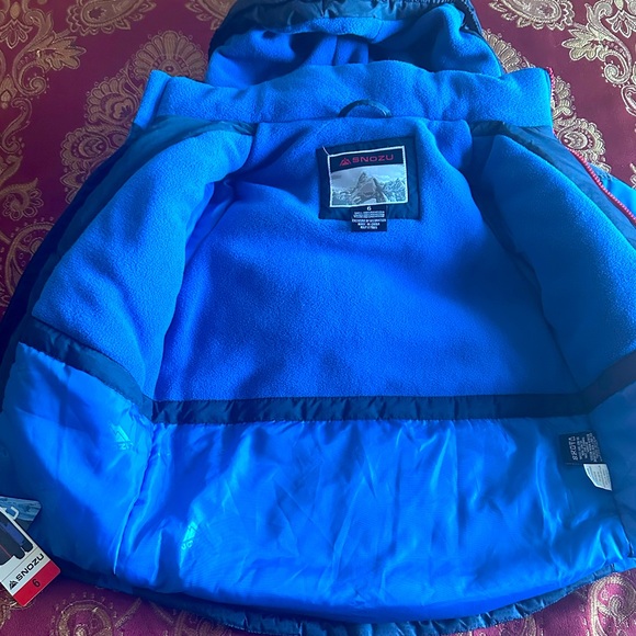 Snozu Boy’s zip-off Hooded Puffer Jacket - Picture 5 of 11